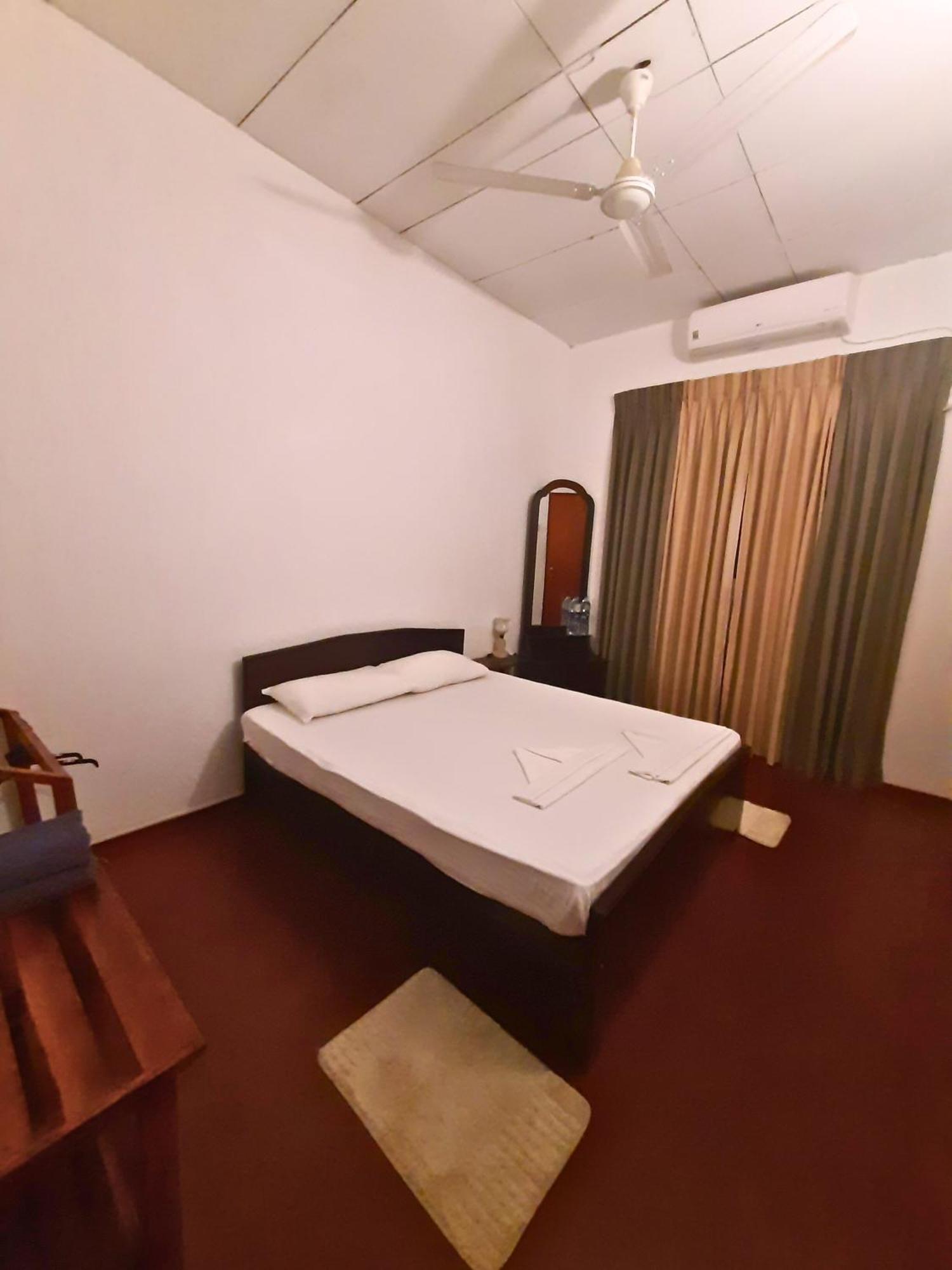 Galle Rest Home Esterno foto